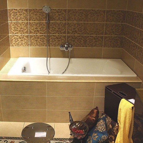 Чугунная ванна Jacob Delafon Biove E2930 без ручек + ножки
